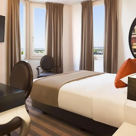Executive Paris 3*