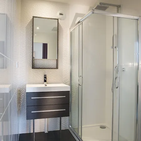 Executive Paris Hotel