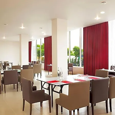 Executive Paris 3*